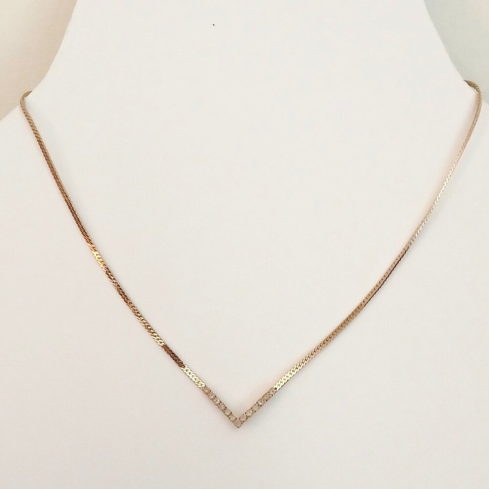 Avon Gold Tone Rhinestone Necklace Never Worn in Original Box Signed